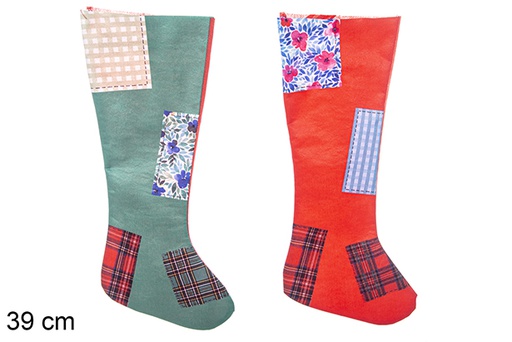 [113595] Assortiment de chaussettes en polyester vertes et rouges décorées de Noël 39 cm